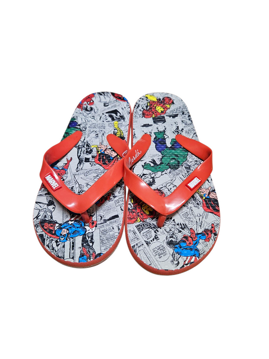 Mit coolem Comic-Print von Captain America, Hulk, Iron Man und Co.