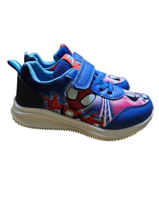 Coole Spidey Sneakers mit Marvel Design
