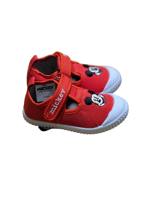 Rote Mickey Mouse Schuhe für kleine Entdecker